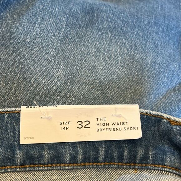 LOFT high waist distressed Boyfriend denim shorts Raw hem Size 14P New - Picture 7 of 8